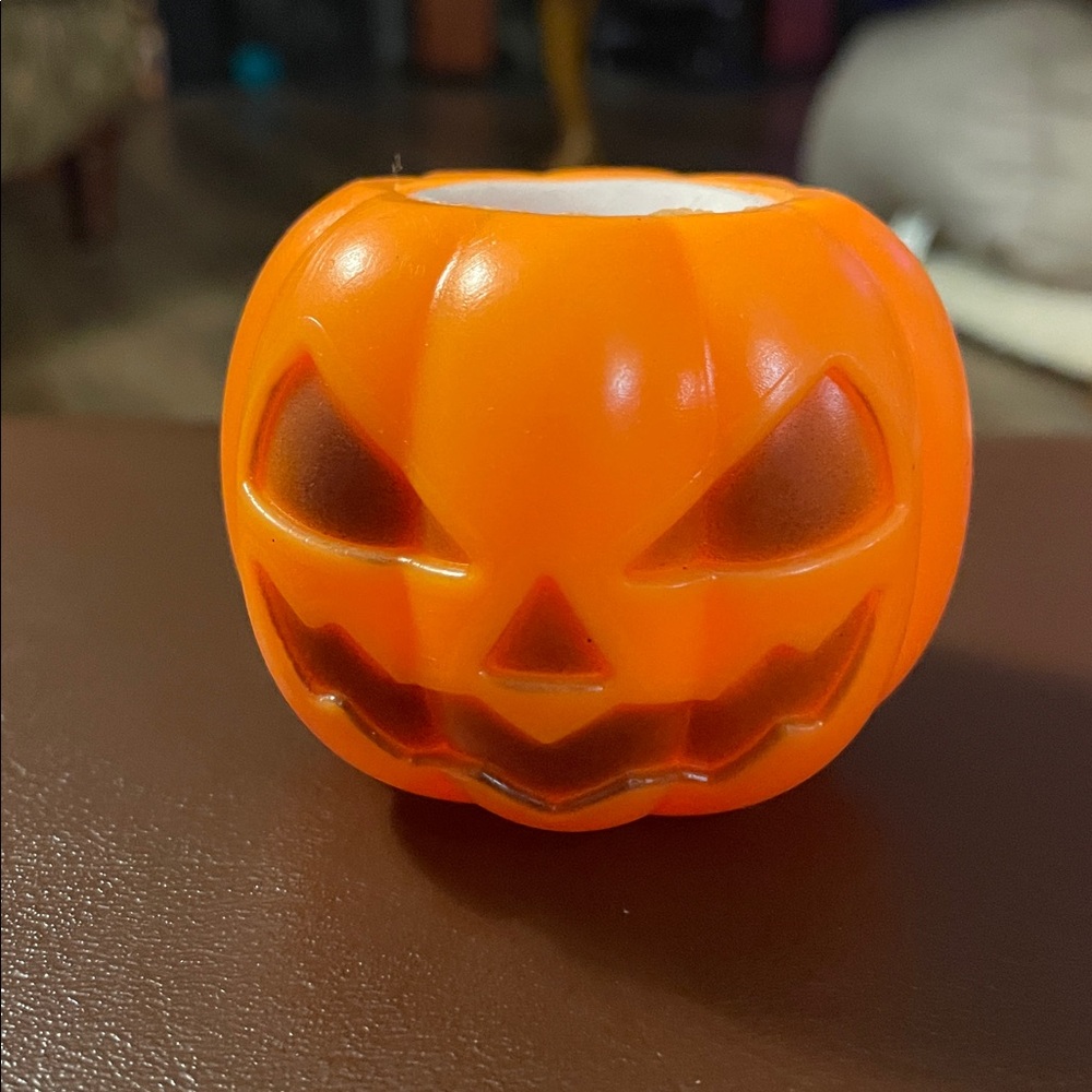 Squeeze Jack-O-Lantern w/Pop-Up Ghost
